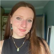 Profesora de inglés con nivel Advanced apta para edades de 5 a 18 años.